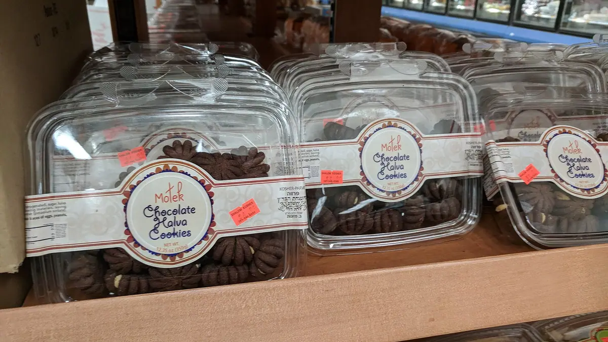Poundbakery – bakery in Bolton town centre
